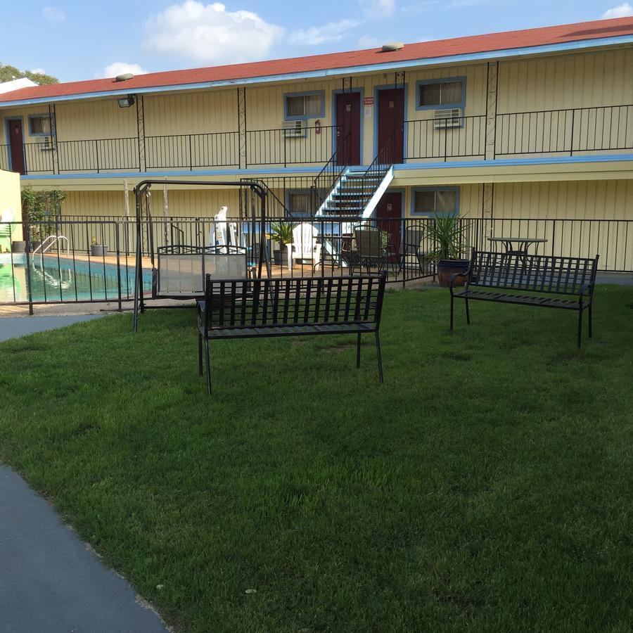Ladybird Inn Johnson City Exterior photo